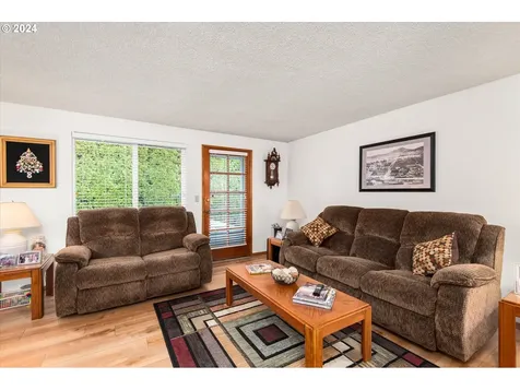 2301 Willona Drive Eugene OR 97408