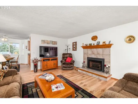 2301 Willona Drive Eugene OR 97408