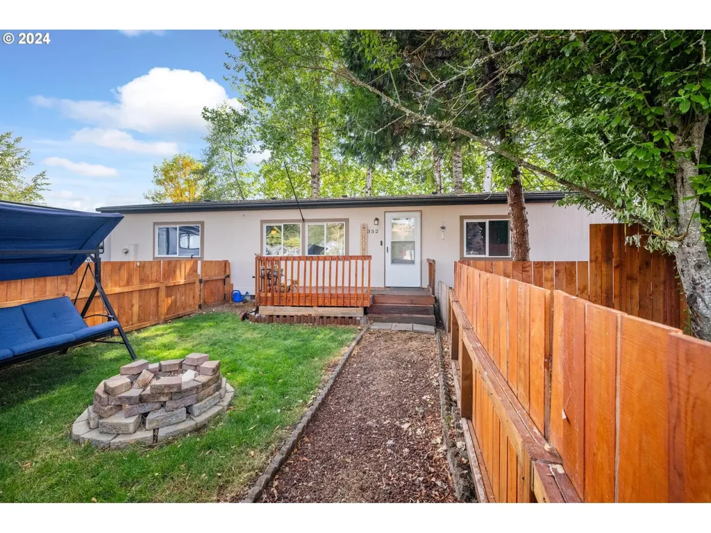 352 Ne Faulconer Court Sheridan OR 97378