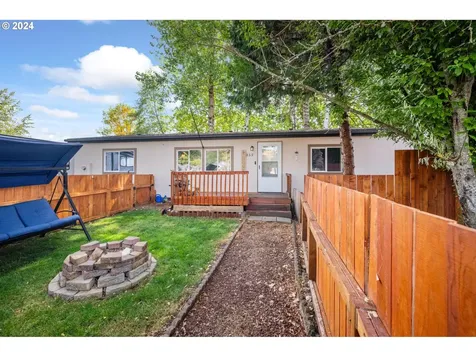 352 Ne Faulconer Court Sheridan OR 97378