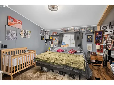 352 Ne Faulconer Court Sheridan OR 97378
