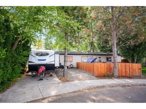 352 Ne Faulconer Court Sheridan OR 97378