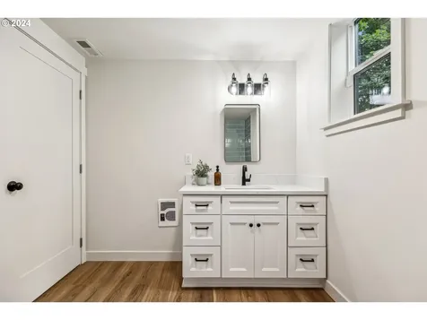 5121 Se 136th Avenue Portland OR 97236