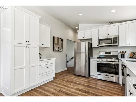 5121 Se 136th Avenue Portland OR 97236