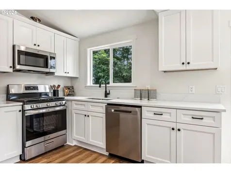 5121 Se 136th Avenue Portland OR 97236