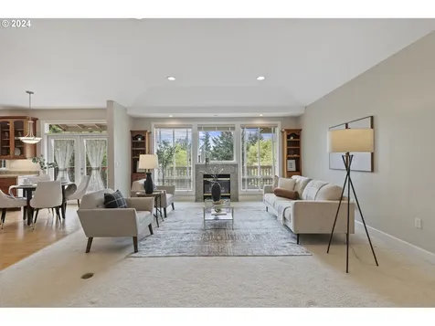 2250 Crestview Drive West Linn OR 97068