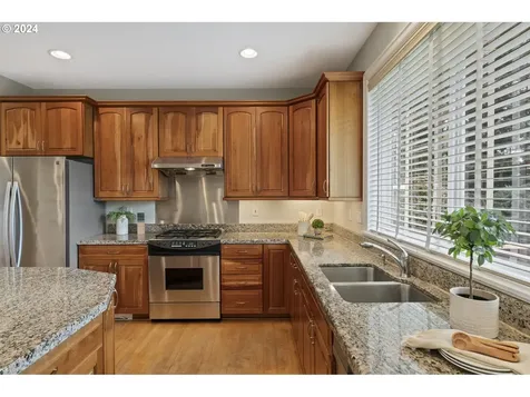 2250 Crestview Drive West Linn OR 97068