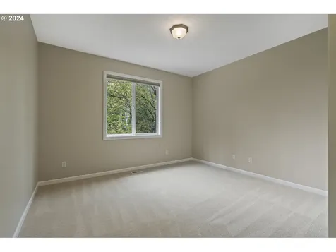 2250 Crestview Drive West Linn OR 97068