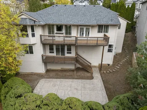 2250 Crestview Drive West Linn OR 97068