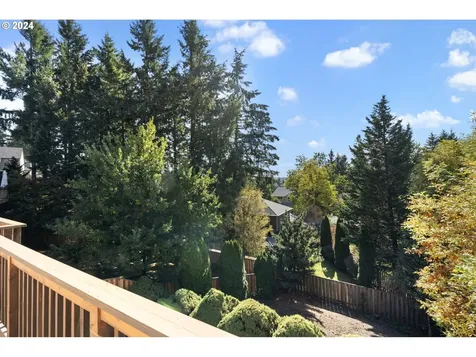 2250 Crestview Drive West Linn OR 97068