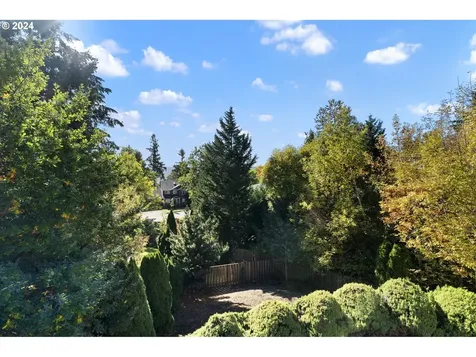 2250 Crestview Drive West Linn OR 97068