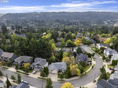 2250 Crestview Drive West Linn OR 97068