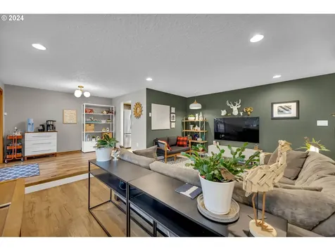 4511 Ne 25th Court Vancouver WA 98663