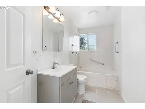 6802 Se 84th Avenue Portland OR 97266
