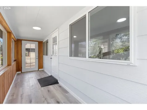 6802 Se 84th Avenue Portland OR 97266