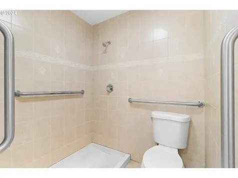 6802 Se 84th Avenue Portland OR 97266