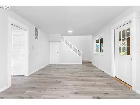 6802 Se 84th Avenue Portland OR 97266