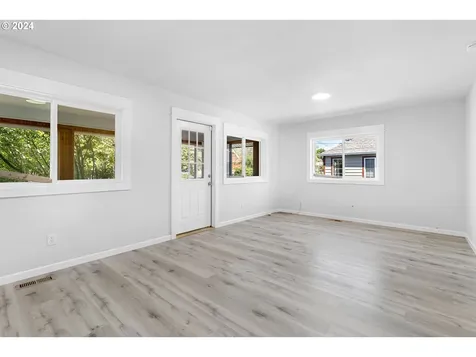 6802 Se 84th Avenue Portland OR 97266
