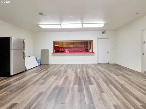 1480 NE Laurel Avenue Woodburn OR 97071