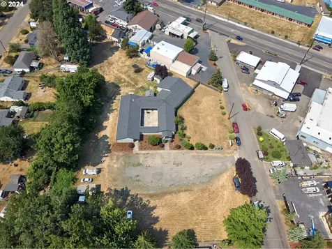 1480 NE Laurel Avenue Woodburn OR 97071