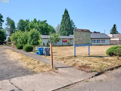 1480 NE Laurel Avenue Woodburn OR 97071