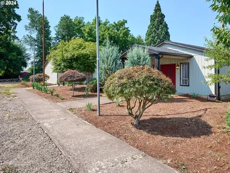1480 NE Laurel Avenue Woodburn OR 97071
