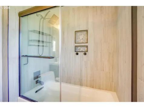 16015 Ne 33rd Avenue Ridgefield WA 98642
