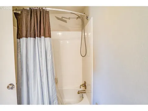 16015 Ne 33rd Avenue Ridgefield WA 98642