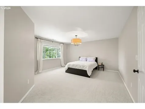 16219 White Oaks Drive Lake Oswego OR 97035