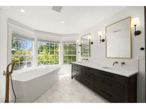 16219 White Oaks Drive Lake Oswego OR 97035