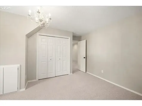 16219 White Oaks Drive Lake Oswego OR 97035
