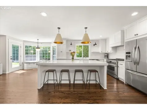 16219 White Oaks Drive Lake Oswego OR 97035