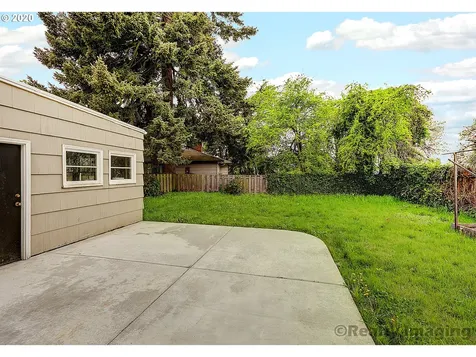 1217 NE 69th Avenue Portland OR 97213