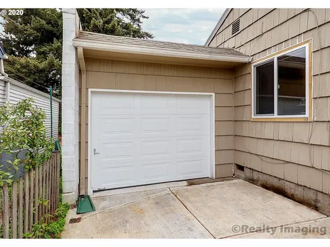 1217 NE 69th Avenue Portland OR 97213