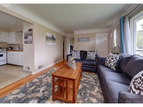 1217 NE 69th Avenue Portland OR 97213