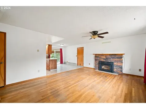 3210 I Street Washougal WA 98671