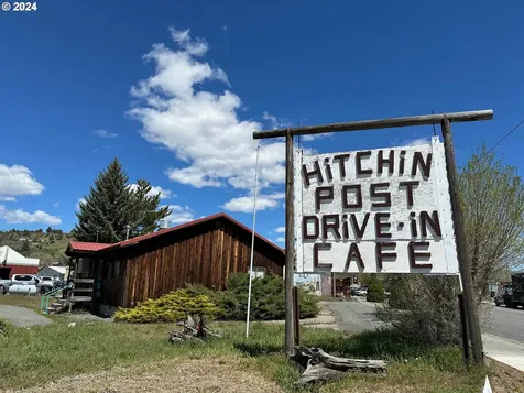 274 NW Front Street Prairie City OR 97869