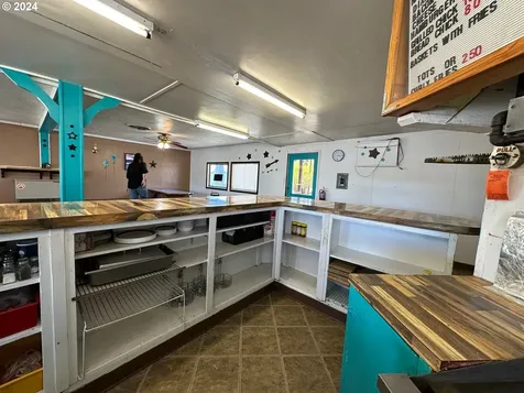 274 NW Front Street Prairie City OR 97869