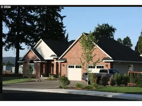 NW 10th Avenue Canby OR 97013