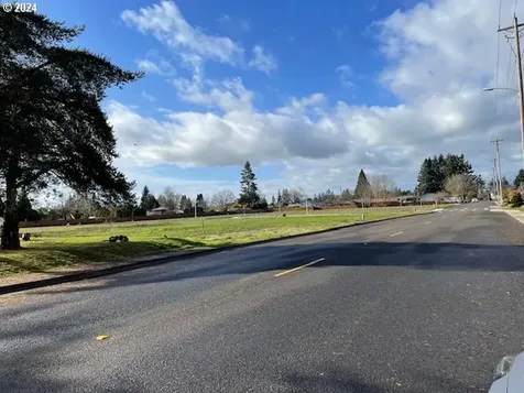 NW 10th Avenue Canby OR 97013