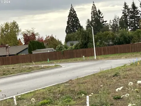 NW 10th Avenue Canby OR 97013