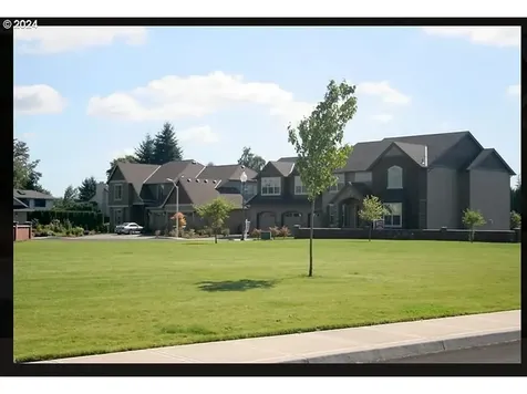 NW 10th Avenue Canby OR 97013