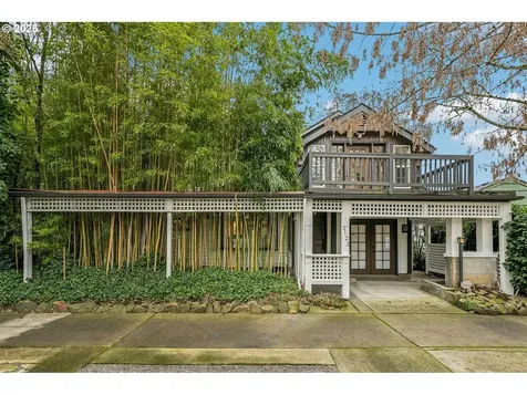 2122 N Emerson Street Portland OR 97217