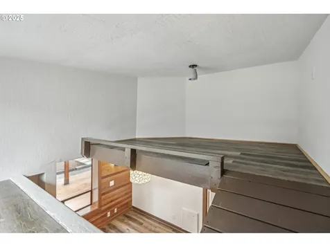 2122 N Emerson Street Portland OR 97217