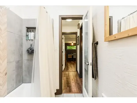 2122 N Emerson Street Portland OR 97217