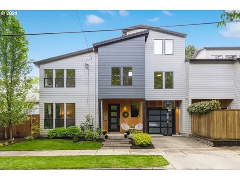 1612 SE Clatsop Street Portland OR 97202