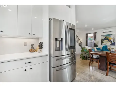 3911 Se Franklin Court Portland OR 97202