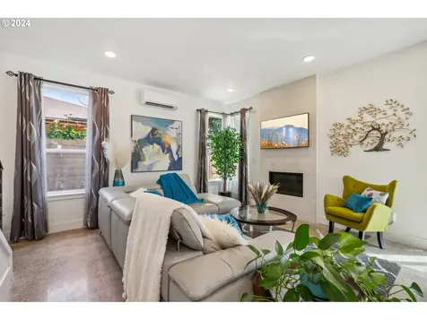 3911 Se Franklin Court Portland OR 97202