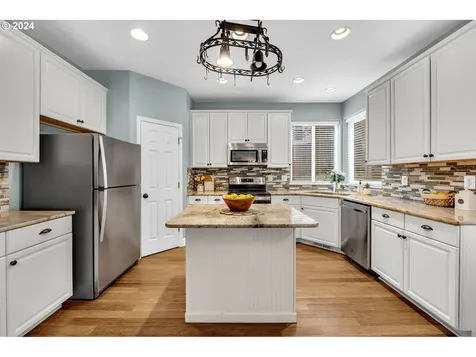 12712 Nw 24th Avenue Vancouver WA 98685
