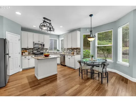 12712 Nw 24th Avenue Vancouver WA 98685